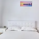 Iris Alessi Pool & Appartement