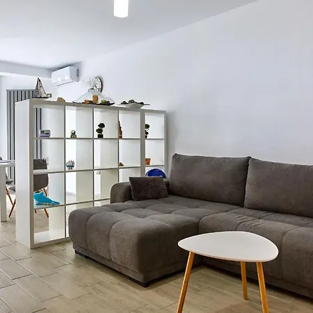 Iris Alezzi Apartament