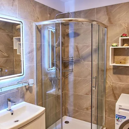 Apartament Iris Alezzi Năvodari